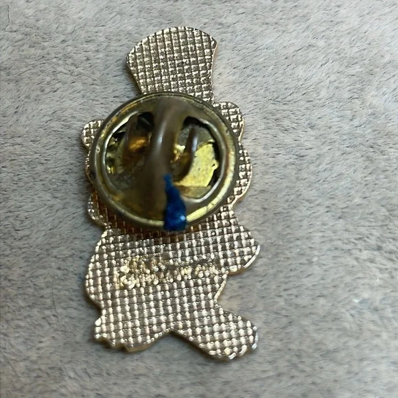 Sam The Eagle Reporter Lapel Pin - Picture 4 of 6